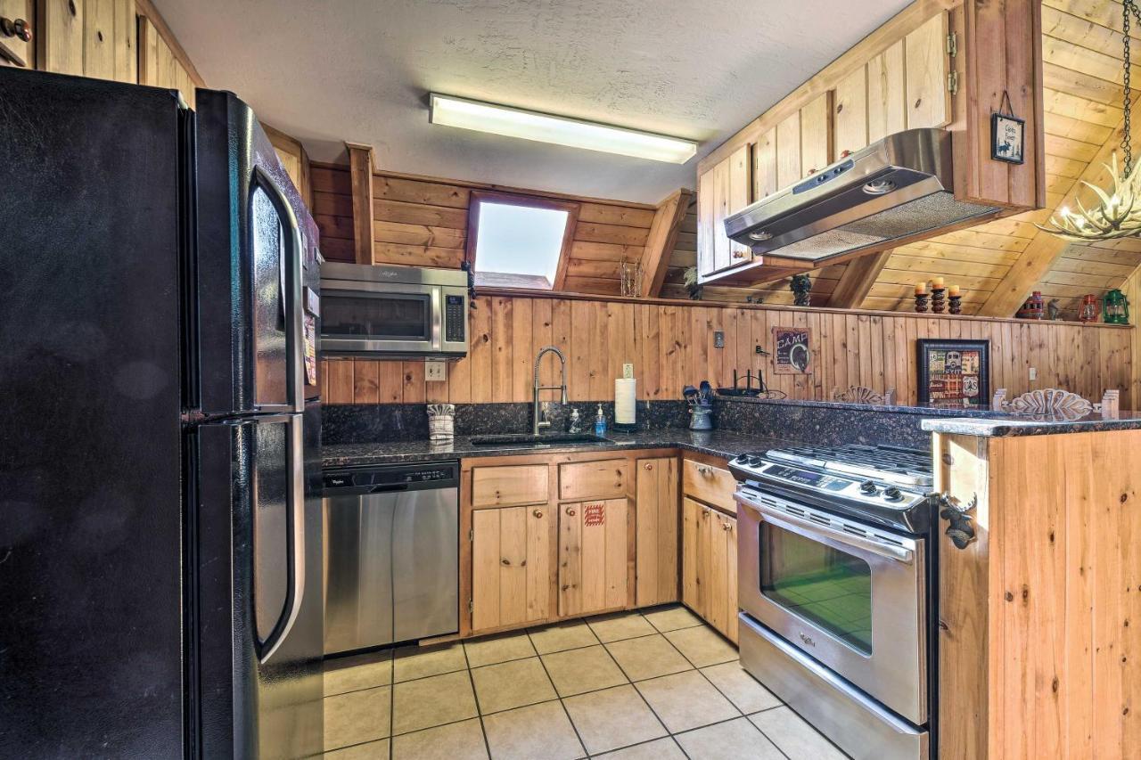 Ski-Inandski-Out Red River Cabin With Mtn Views! Экстерьер фото