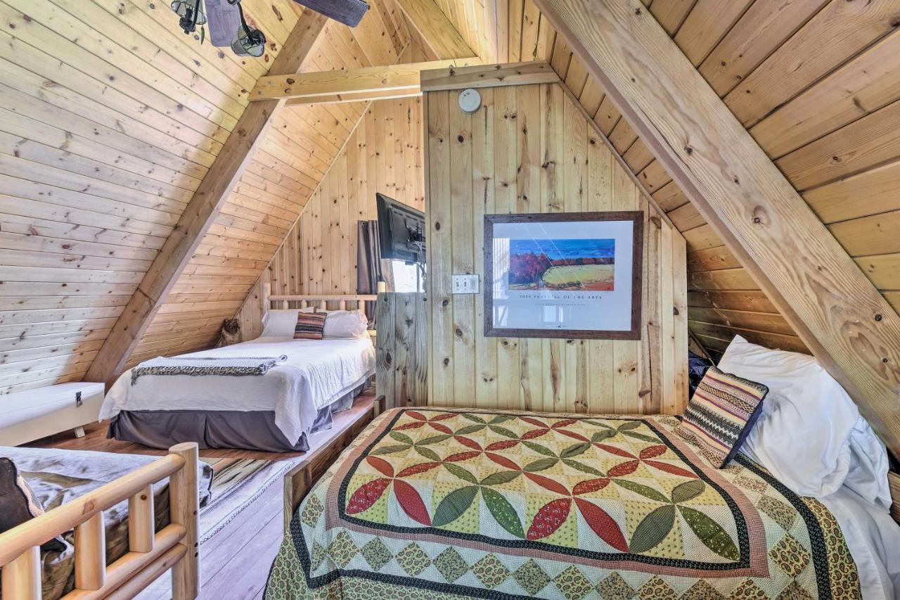 Ski-Inandski-Out Red River Cabin With Mtn Views! Экстерьер фото
